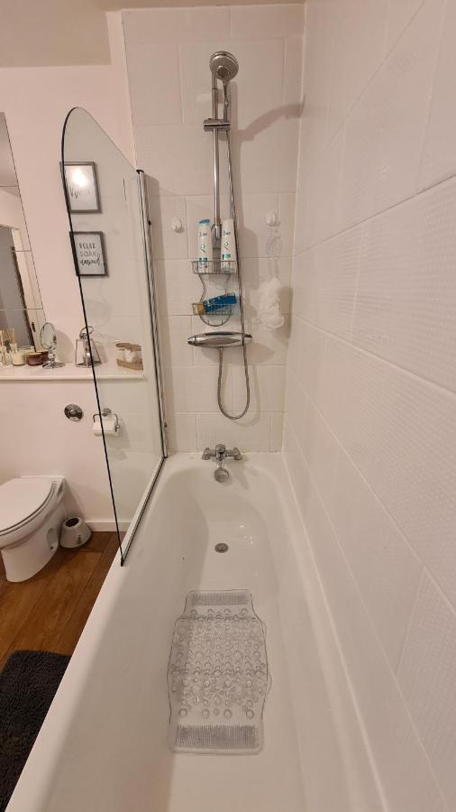 Luxury 2 Bed Apt With Free Wi-Fi & Parking Manchester Ngoại thất bức ảnh