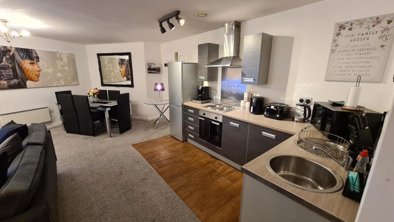 Luxury 2 Bed Apt With Free Wi-Fi & Parking Manchester Ngoại thất bức ảnh
